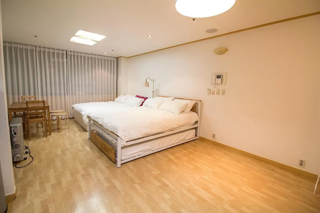 Junho House Otel Seul 0*,  Güney Kore